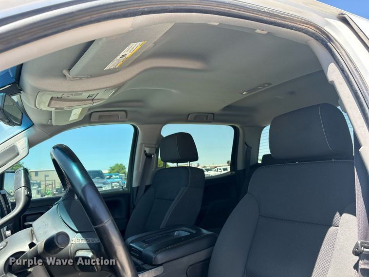 image for item DW8717 2015 GMC Sierra 1500 Crew Cab pickup truck