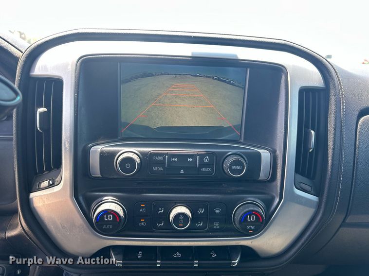 image for item DW8717 2015 GMC Sierra 1500 Crew Cab pickup truck