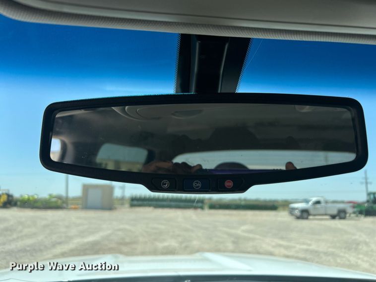 image for item DW8717 2015 GMC Sierra 1500 Crew Cab pickup truck