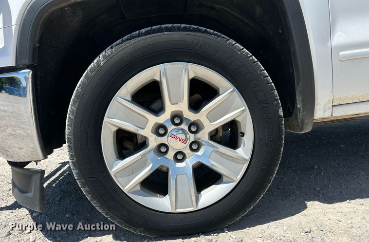 image for item DW8717 2015 GMC Sierra 1500 Crew Cab pickup truck