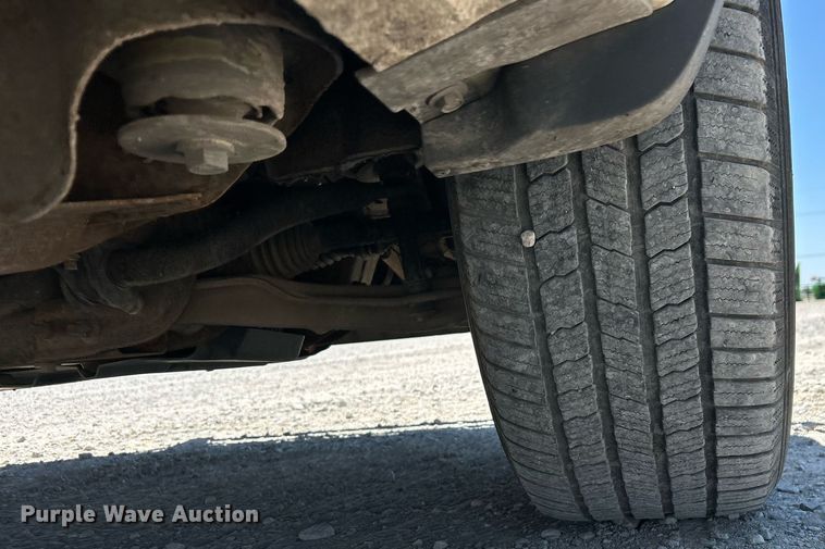 image for item DW8717 2015 GMC Sierra 1500 Crew Cab pickup truck