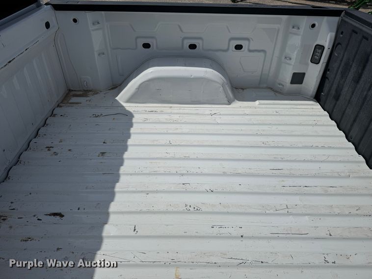 image for item DW8718 2020 Chevrolet  Silverado 1500 Crew Cab pickup truck