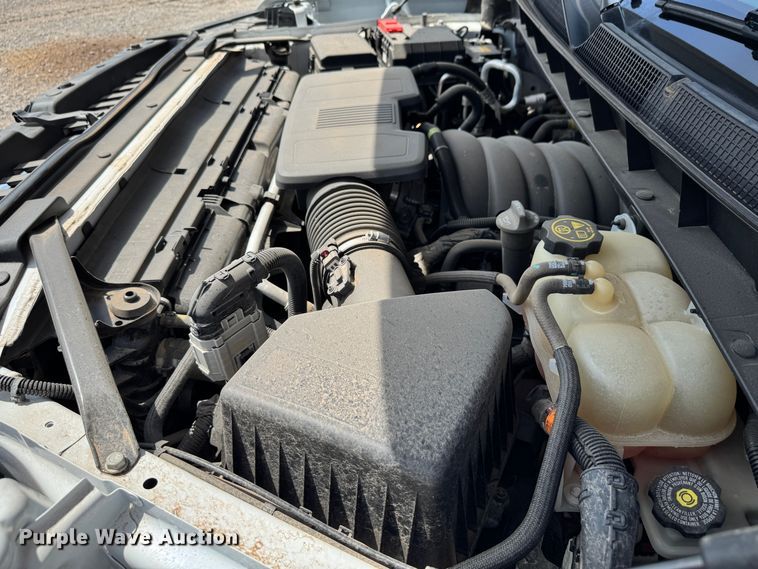 image for item DW8718 2020 Chevrolet  Silverado 1500 Crew Cab pickup truck