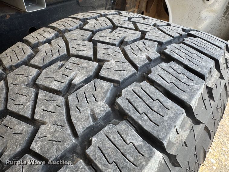 image for item DW8718 2020 Chevrolet  Silverado 1500 Crew Cab pickup truck