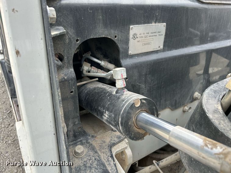 image for item DW8720 2016 UniCarriers PF50 forklift