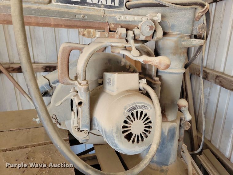 image for item DX6963 DeWalt GE65 radial arm saw