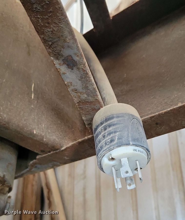 image for item DX6963 DeWalt GE65 radial arm saw