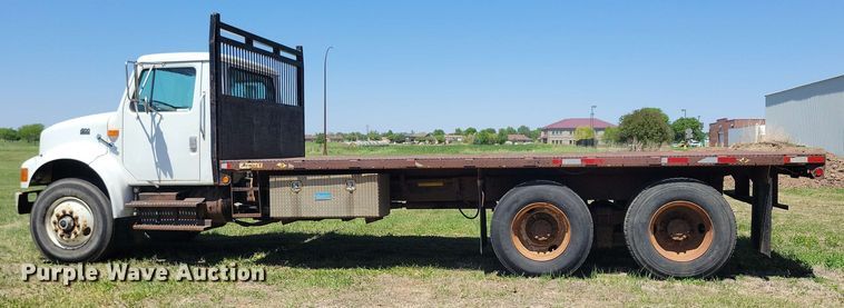 image for item DX6965 1998 International 4900 dump flatbed truck