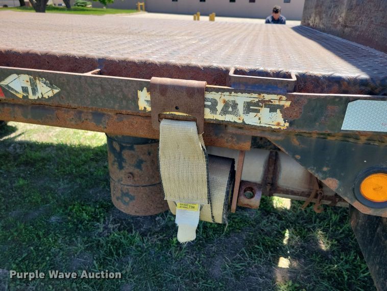 image for item DX6965 1998 International 4900 dump flatbed truck