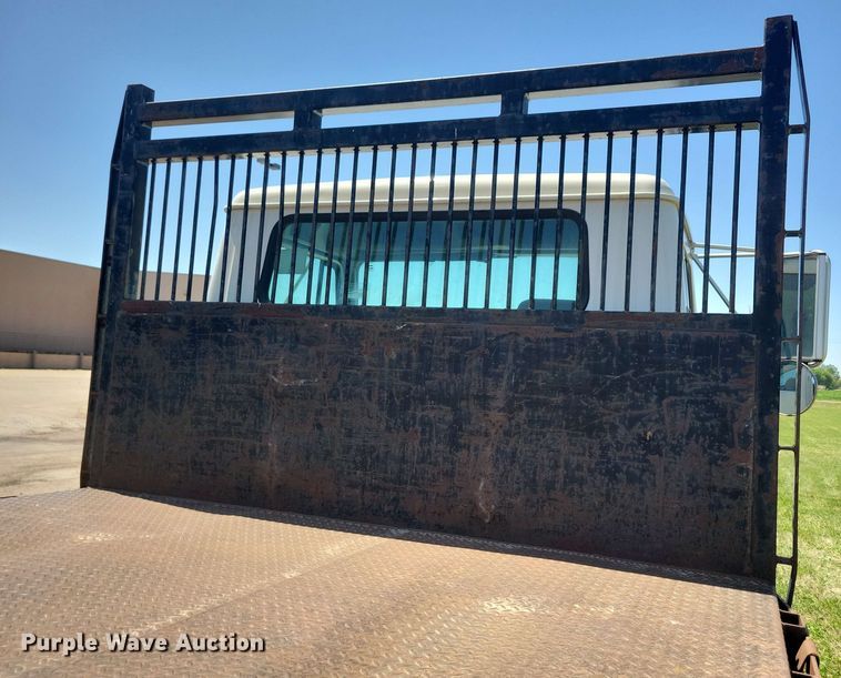 image for item DX6965 1998 International 4900 dump flatbed truck