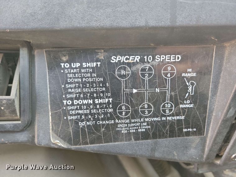 image for item DX6965 1998 International 4900 dump flatbed truck