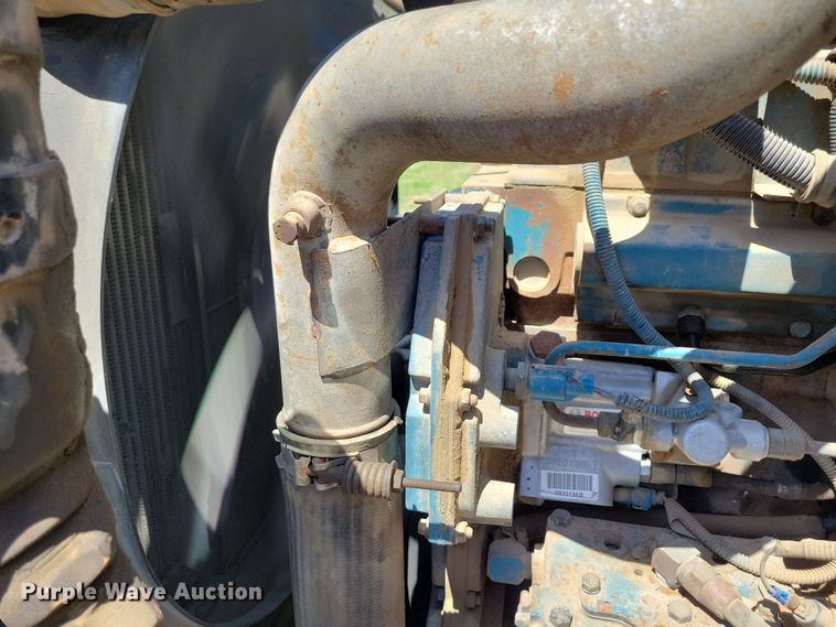 image for item DX6965 1998 International 4900 dump flatbed truck