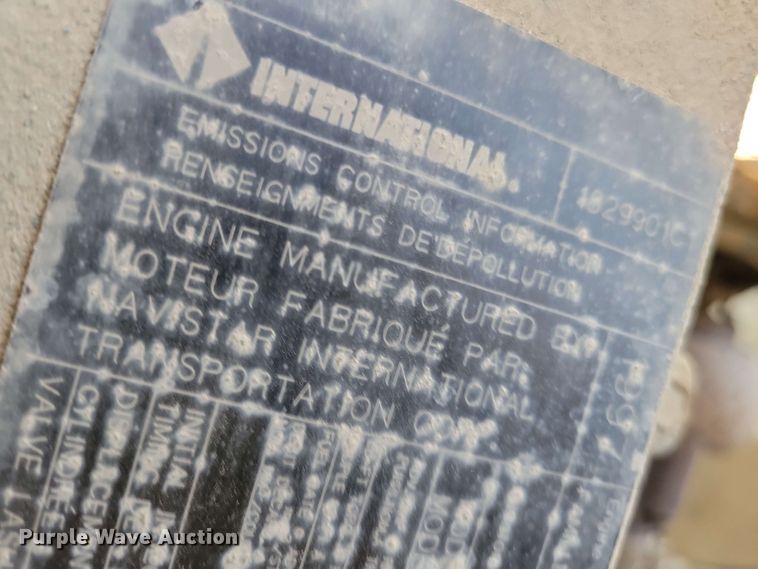 image for item DX6965 1998 International 4900 dump flatbed truck