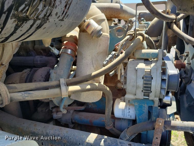 image for item DX6965 1998 International 4900 dump flatbed truck