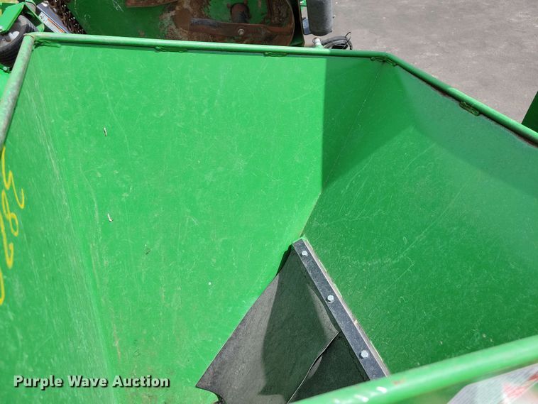 image for item DX6966 Wallenstein BX62 wood chipper