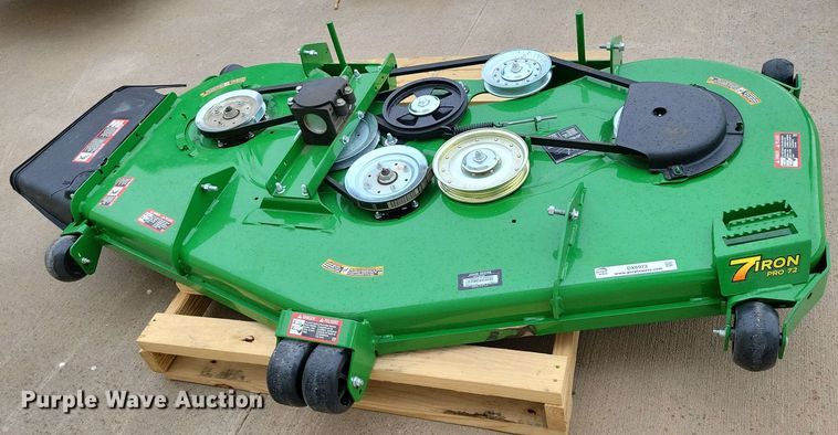 image for item DX6973 2021 John Deere 7 Iron Pro 72 mower deck