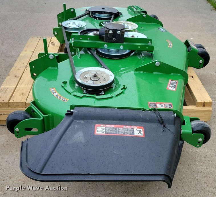 image for item DX6973 2021 John Deere 7 Iron Pro 72 mower deck