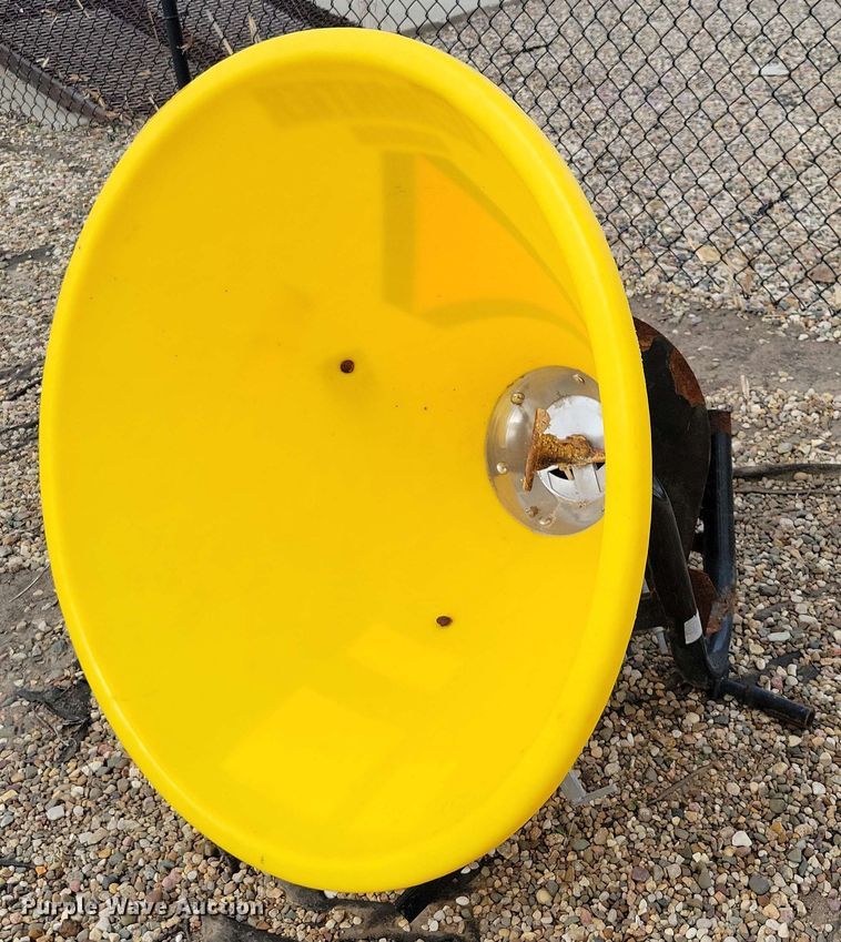 image for item DX6982 Frontier SS2036B three point spreader