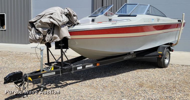 image for item DX6983 1989 Correct Craft Martinique boat