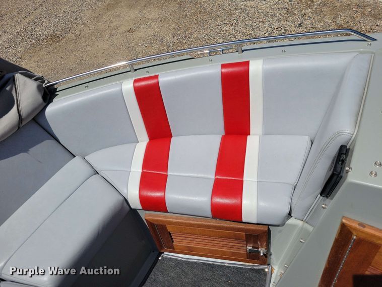 image for item DX6983 1989 Correct Craft Martinique boat