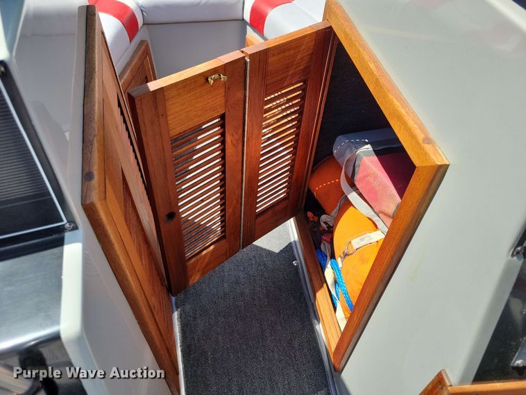 image for item DX6983 1989 Correct Craft Martinique boat