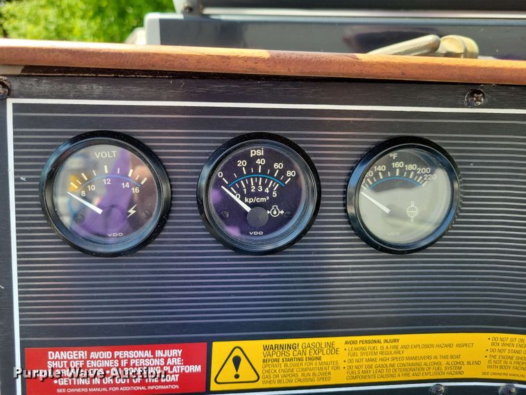 image for item DX6983 1989 Correct Craft Martinique boat