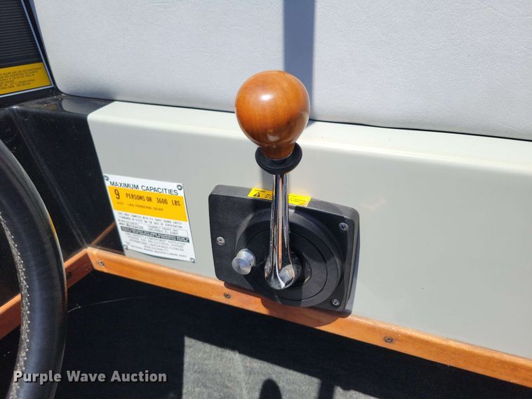 image for item DX6983 1989 Correct Craft Martinique boat