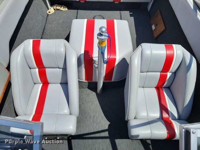 image for item DX6983 1989 Correct Craft Martinique boat