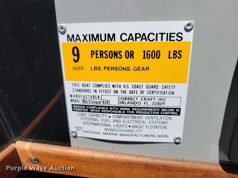 image for item DX6983 1989 Correct Craft Martinique boat