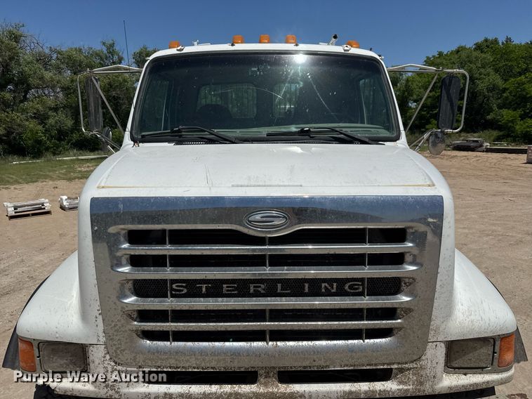 image for item DY0002 2002 Sterling LT9500 flatbed truck