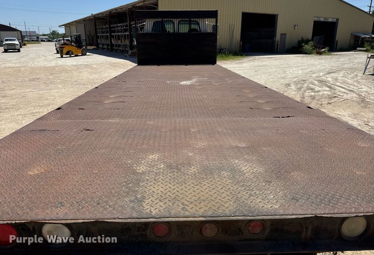 image for item DY0002 2002 Sterling LT9500 flatbed truck