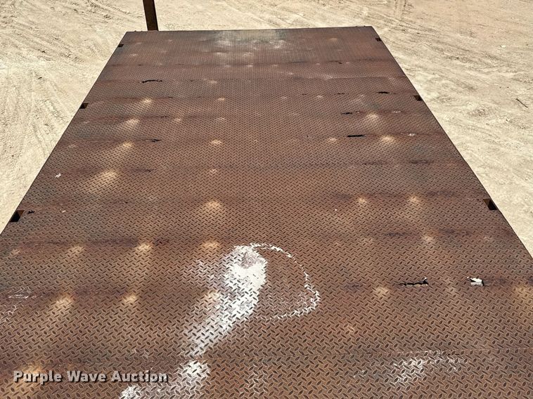 image for item DY0002 2002 Sterling LT9500 flatbed truck