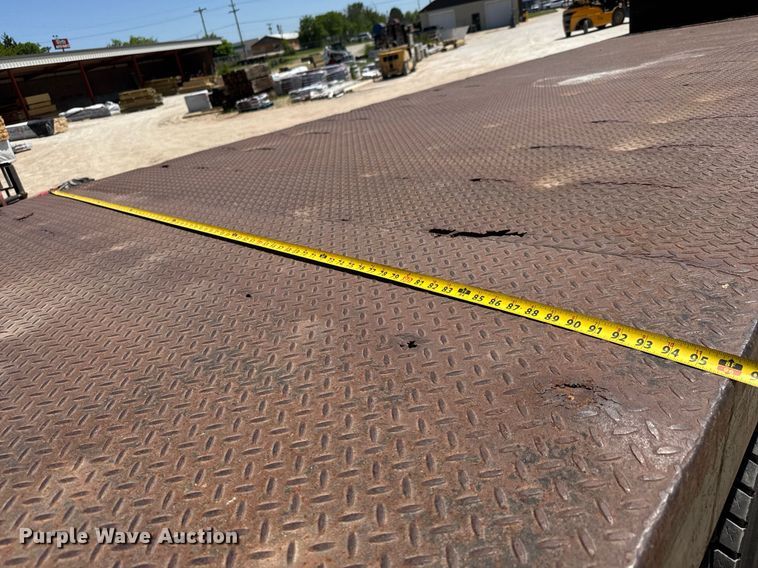 image for item DY0002 2002 Sterling LT9500 flatbed truck