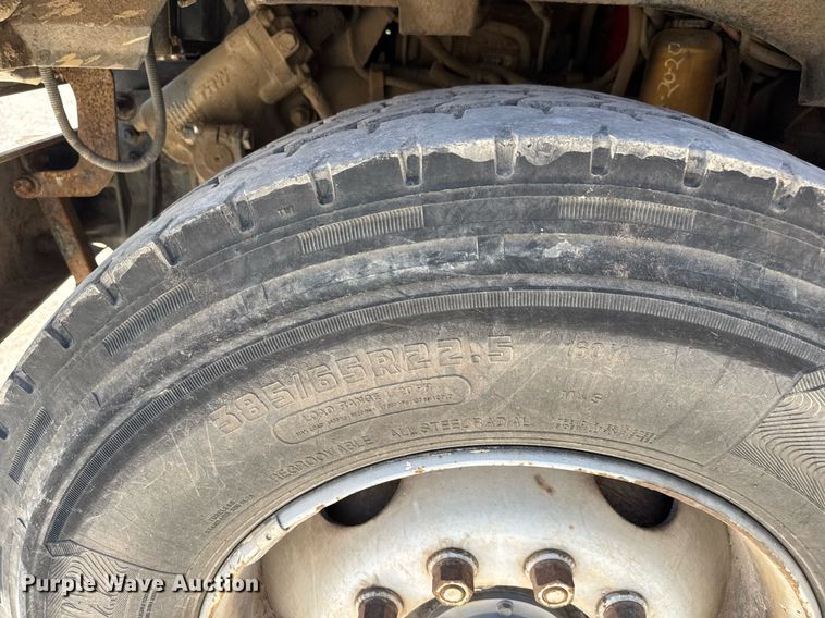 image for item DY0002 2002 Sterling LT9500 flatbed truck