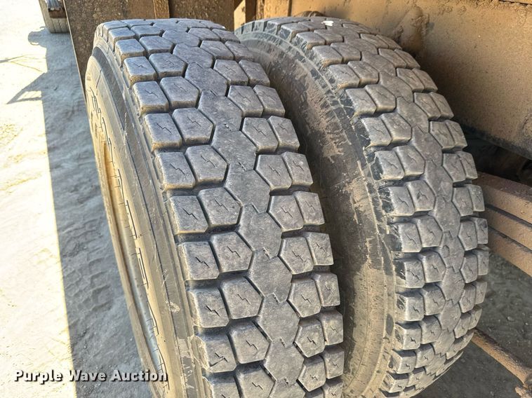 image for item DY0002 2002 Sterling LT9500 flatbed truck