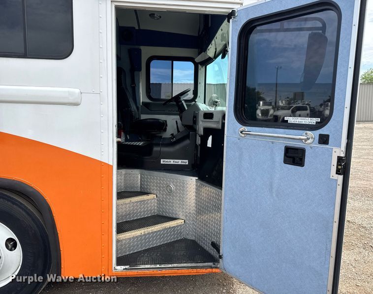 image for item DY0019 2007 Blue Bird Shell Commercial Series blood donation bus 