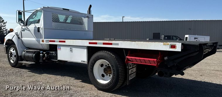 image for item DY0024 2012 Ford F650 Super Duty flatbed truck