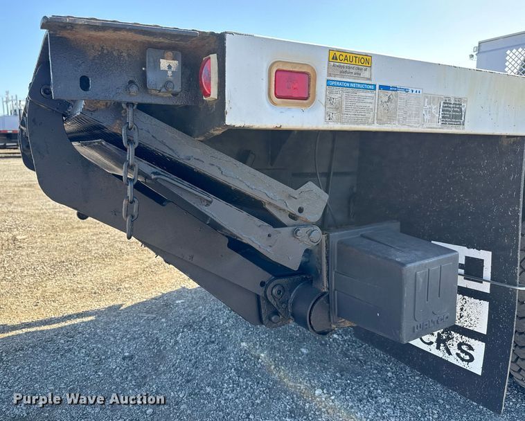 image for item DY0024 2012 Ford F650 Super Duty flatbed truck