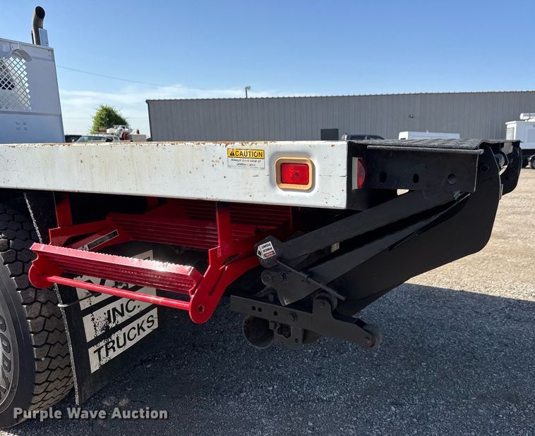image for item DY0024 2012 Ford F650 Super Duty flatbed truck