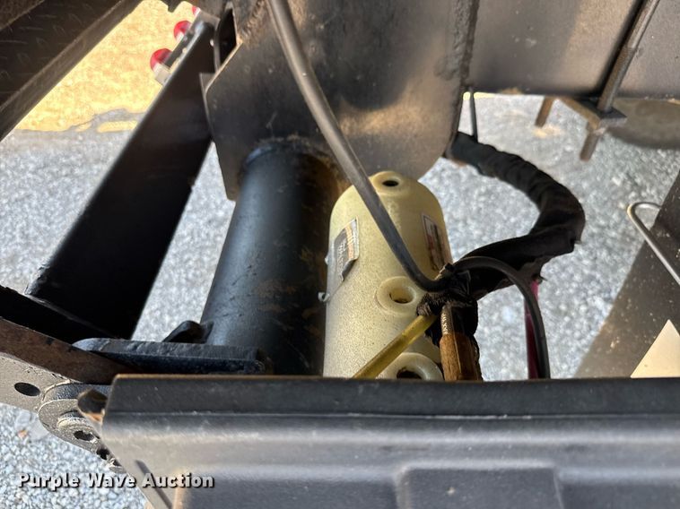 image for item DY0024 2012 Ford F650 Super Duty flatbed truck