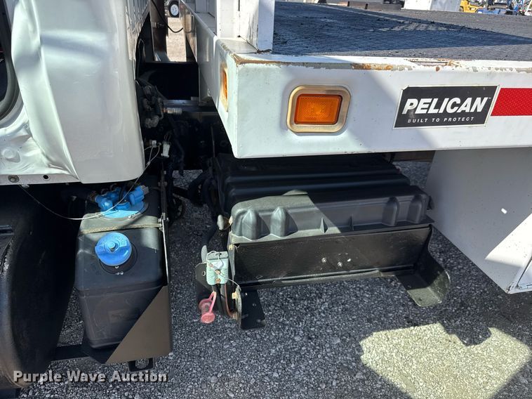 image for item DY0024 2012 Ford F650 Super Duty flatbed truck