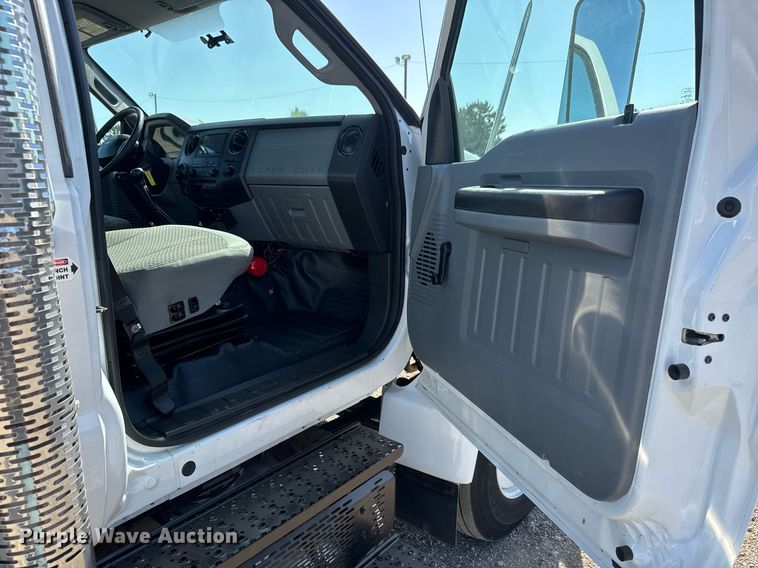 image for item DY0024 2012 Ford F650 Super Duty flatbed truck