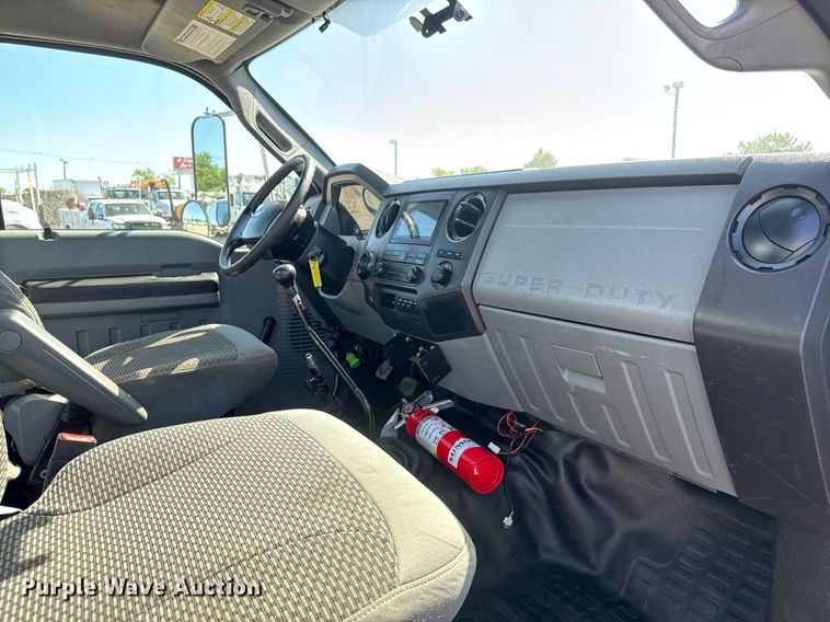 image for item DY0024 2012 Ford F650 Super Duty flatbed truck