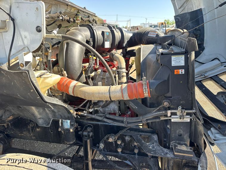 image for item DY0024 2012 Ford F650 Super Duty flatbed truck