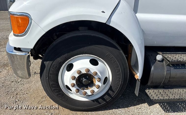 image for item DY0024 2012 Ford F650 Super Duty flatbed truck