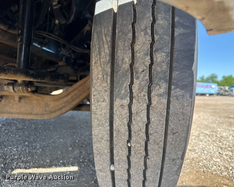 image for item DY0024 2012 Ford F650 Super Duty flatbed truck