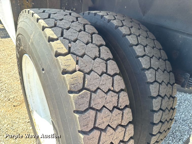 image for item DY0024 2012 Ford F650 Super Duty flatbed truck