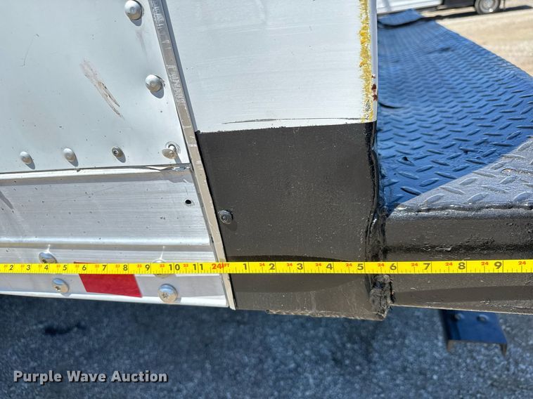 image for item DY0032 2010 Ford F650 Super Duty box truck