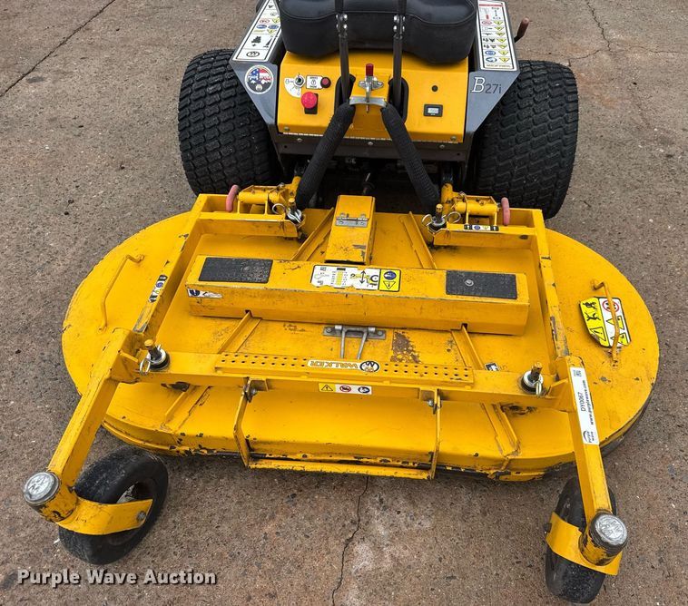 image for item DY0067 2022 Walker MB27I-16 ZTR lawn mower