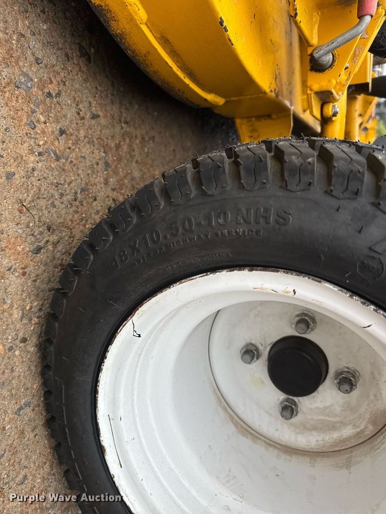 image for item DY0067 2022 Walker MB27I-16 ZTR lawn mower